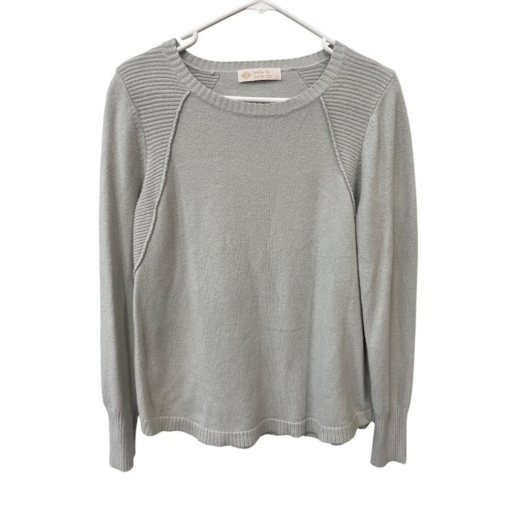 Leela and Lavender Sweater Size Medium Crewneck Long Sleeve Pullover Cozy Staple